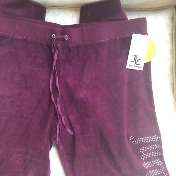 Juicy Couture Pants - NWT Juicy Couture pomegranate velour track pants